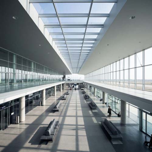 Аэропорты и вокзалы