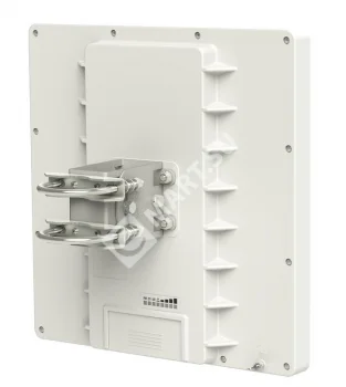 MikroTik QRT 5 Антенна